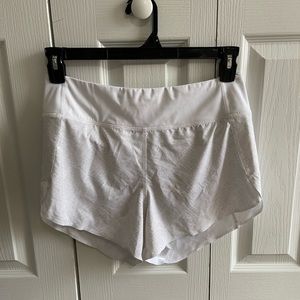 Athleta printed run with it short 3.5